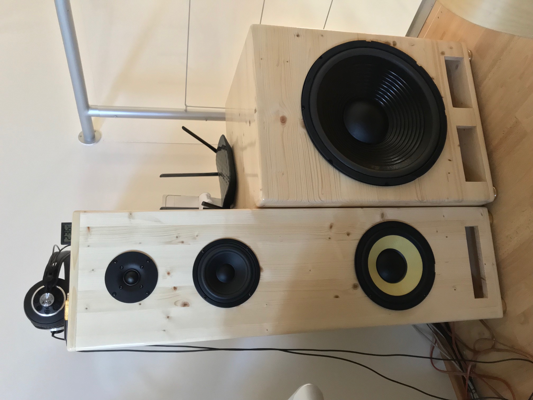 Výroba designových reproduktorů